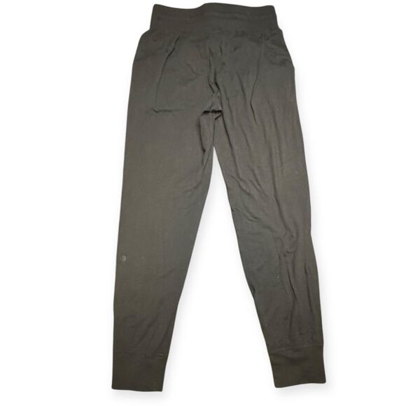 LULULEMON Women’s Black Jogger Pants Size 8 - Picture 2 of 3